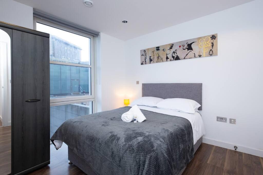 Stylish Mediacity 2Bed, Sleeps 6, Amazing Views Манчестер Екстер'єр фото