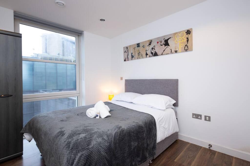 Stylish Mediacity 2Bed, Sleeps 6, Amazing Views Манчестер Екстер'єр фото
